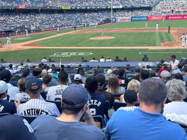 Yankee Stadium, section: 116, row: 9, seat: 8