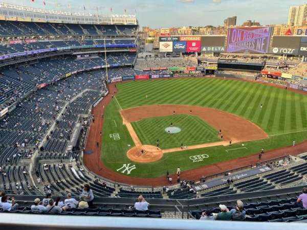 Yankee Stadium, section: 419, row: 1, seat: 5