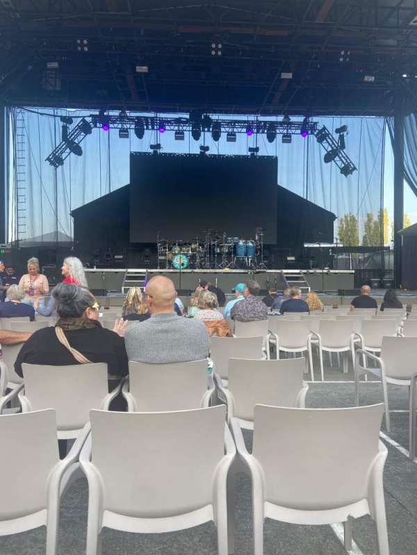 Chateau Ste Michelle Amphitheatre, section: B, row: J, seat: 2