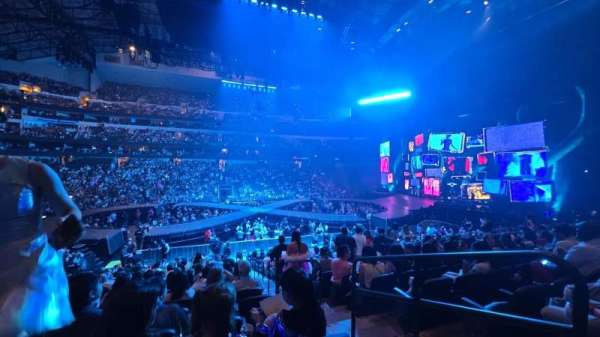 American Airlines Center, section: 107, row: U, seat: 1