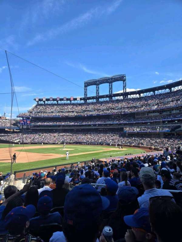 Citi Field, section: 125, row: 17, seat: 5