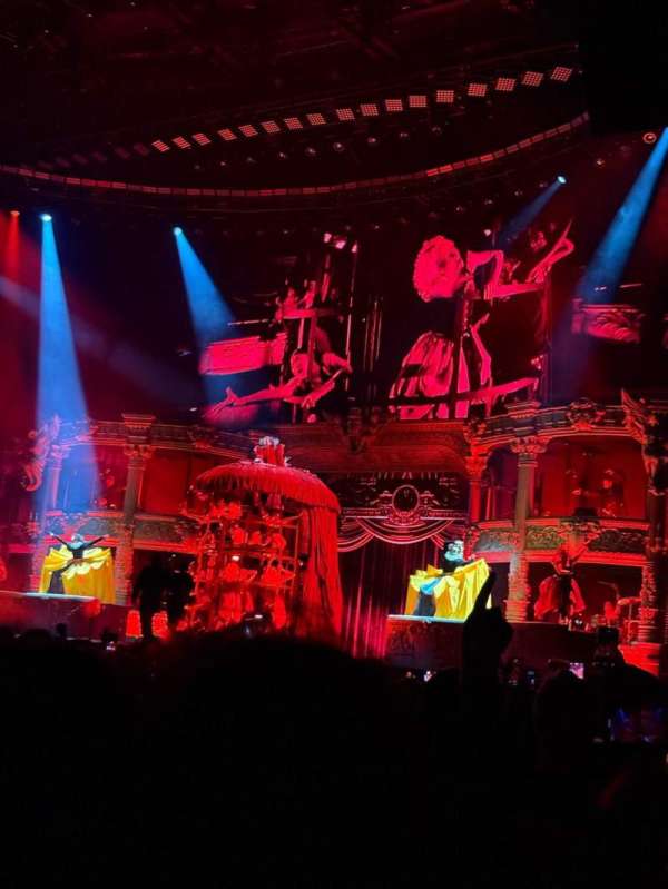 Kia Forum, section: E, row: 18, seat: 7