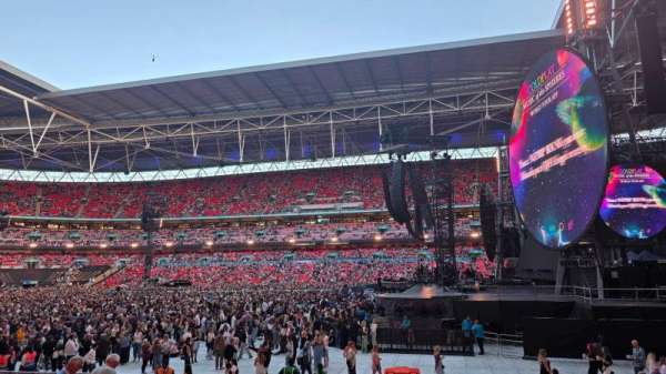 Wembley Stadium, section: 141, row: 18, seat: 231