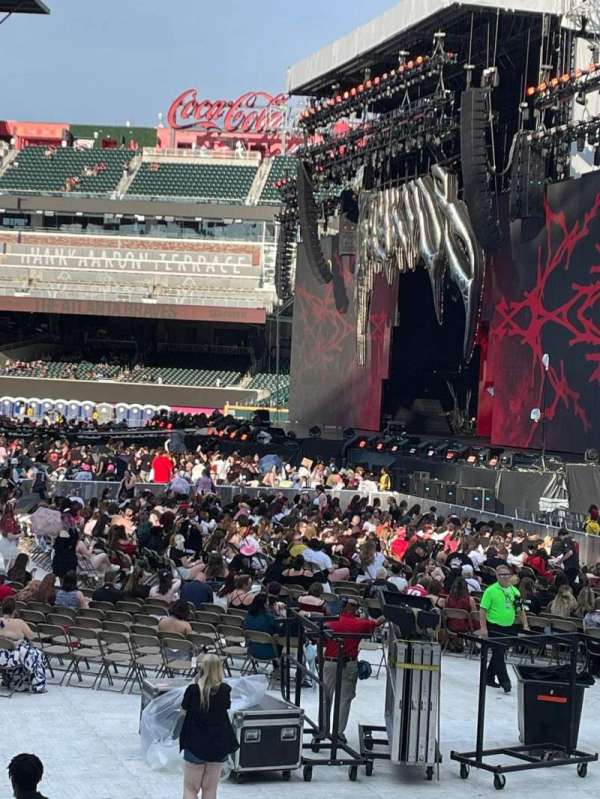 Truist Park, section: 109, row: 2, seat: 11