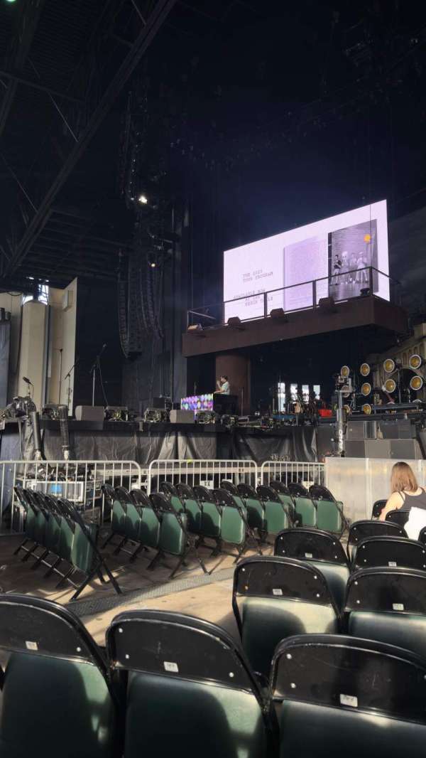 Dos Equis Pavilion, section: 100, row: F, seat: 20
