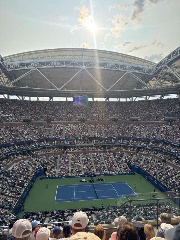 Arthur Ashe Stadium, section: 310, row: f, seat: 5