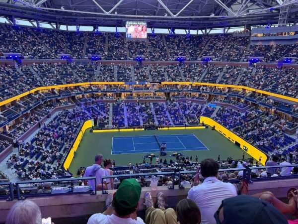 Arthur Ashe Stadium, section: 330, row: C, seat: 9