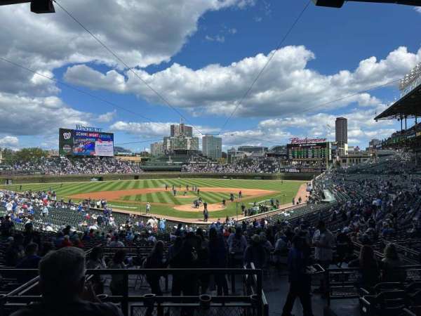 Wrigley Field, section: 216, row: 7, seat: 20