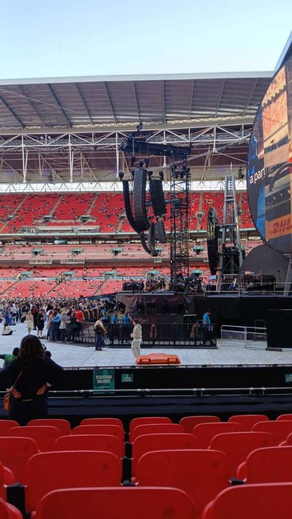 Wembley Stadium, section: 141, row: 12, seat: 132