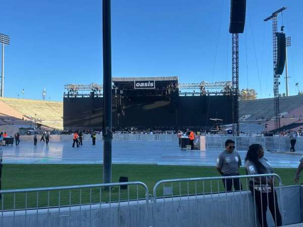 Rose Bowl, section: 13-L, row: H, seat: 10