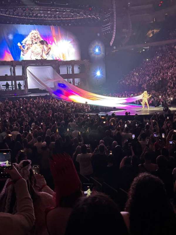 Madison Square Garden, section: 120, row: 5, seat: 6