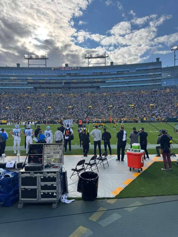Lambeau Field, section: 115, row: 1, seat: 3