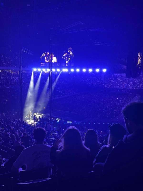 Accor Arena, section: Gradin B, row: 1, seat: 11