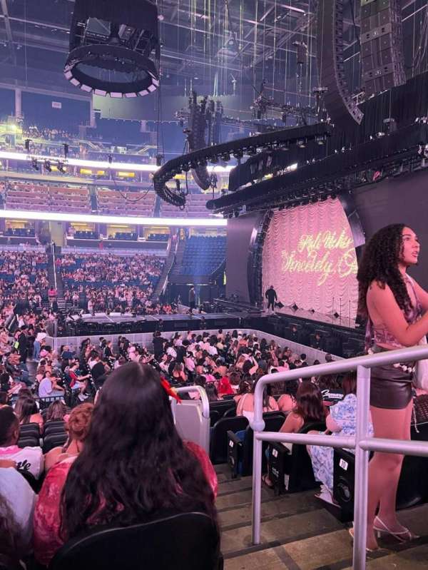 Kia Center, section: 105, row: 13, seat: 1