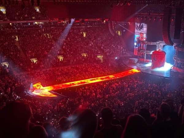 Madison Square Garden, section: 209, row: 9, seat: 10