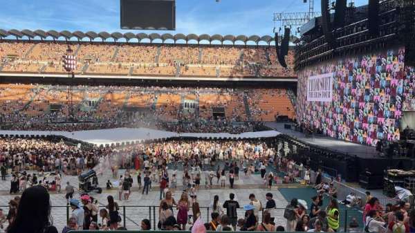 San Siro, section: O, row: 11, seat: 10