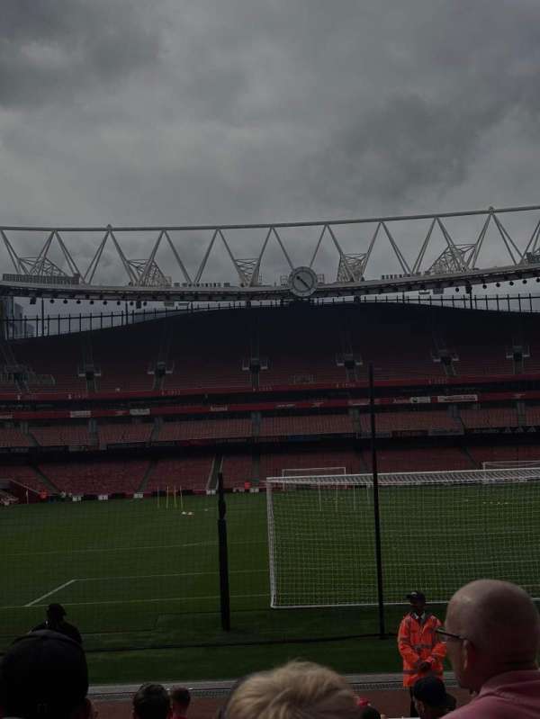 Emirates Stadium, section: 9, row: 14, seat: 264