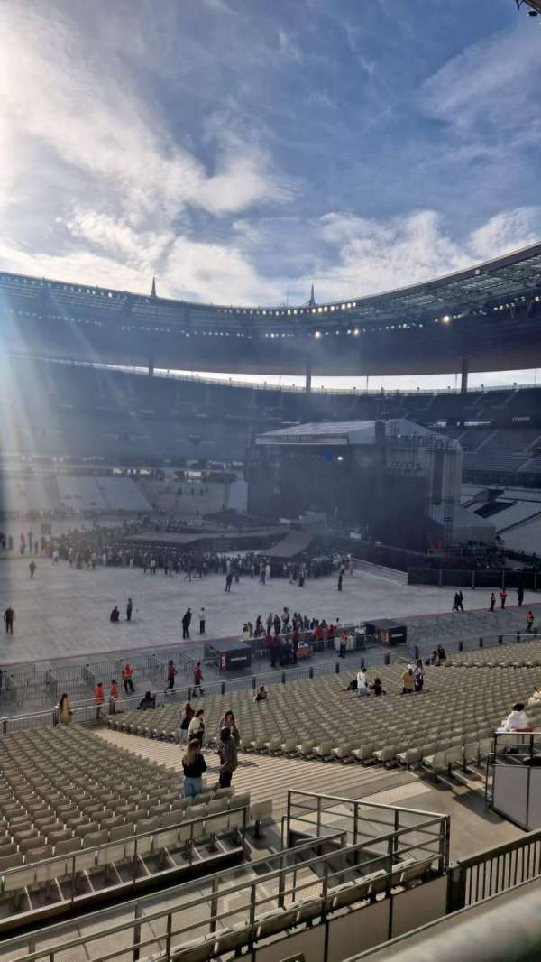 Stade de France, section: E9, row: 35, seat: 04