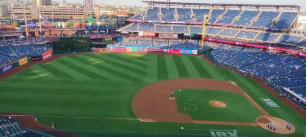 Citizens Bank Park, section: 427, row: 7, seat: 10