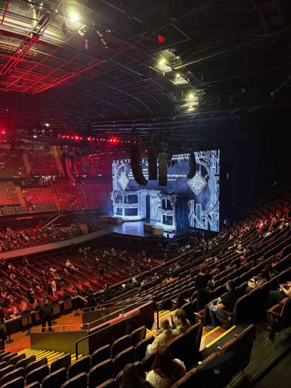 Kia Forum, section: 208, row: 15, seat: 11-12