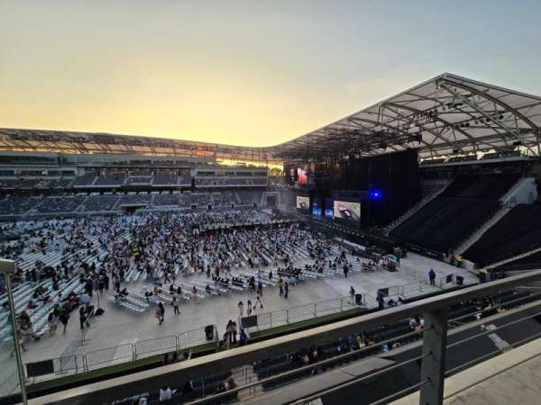 BMO Stadium, section: 211, row: A, seat: 3