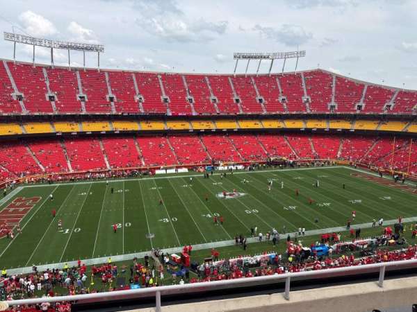 Arrowhead Stadium, section: 326, row: 4, seat: 15