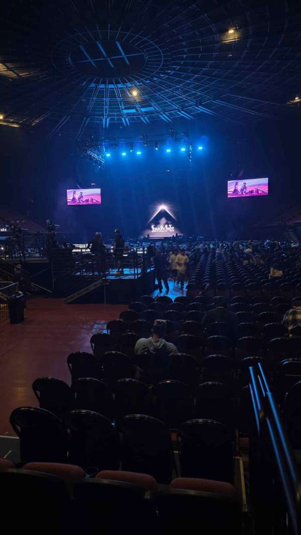 Kia Forum, section: 3, row: 5, seat: 8