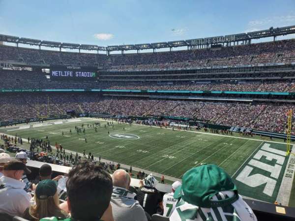 MetLife Stadium, section: 209, row: 5, seat: 5