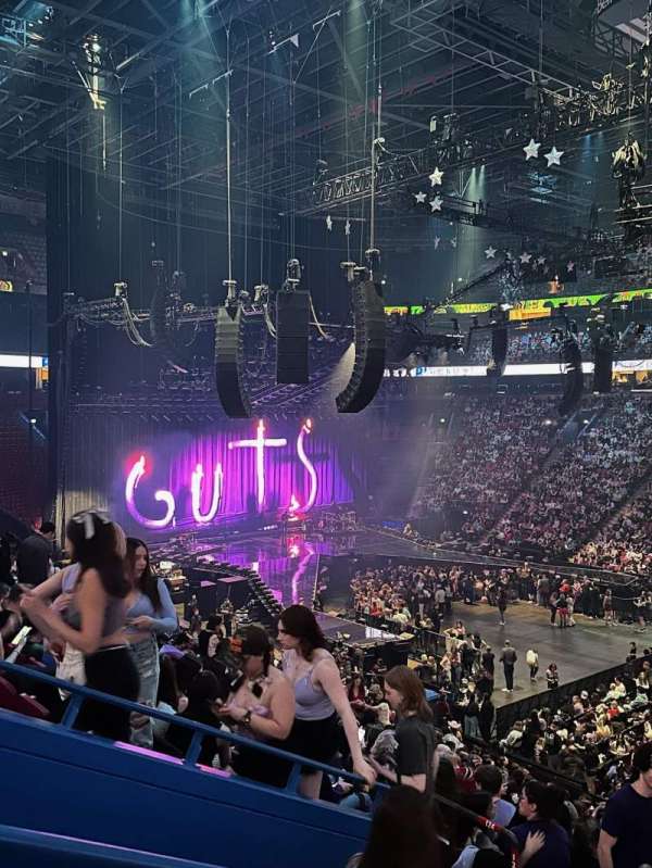 Centre Bell, section: 123, row: t, seat: 12