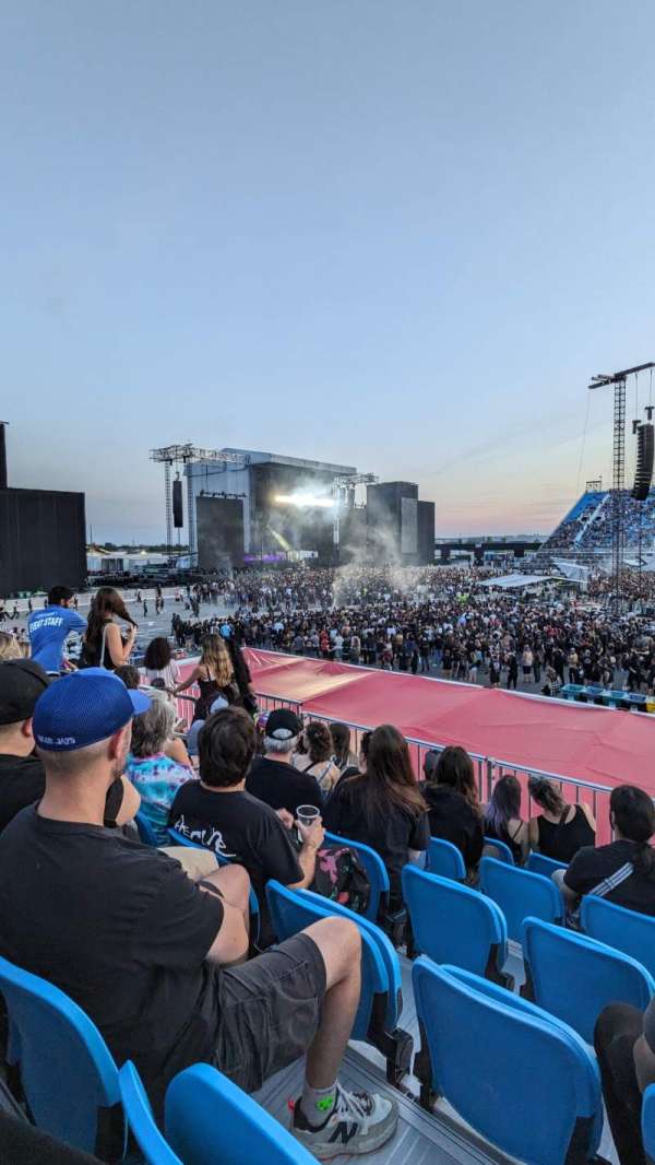 Rogers Stadium, section: E122, row: 6, seat: 25