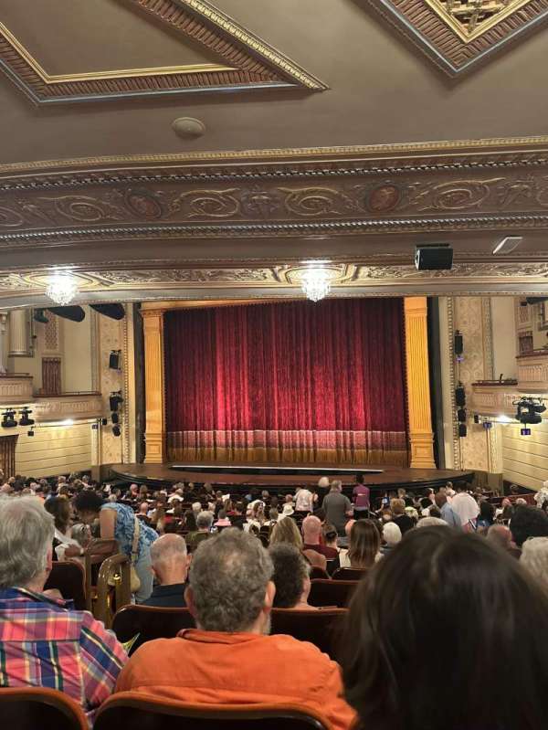 Majestic Theatre, section: Orchestra R, row: U, seat: 6