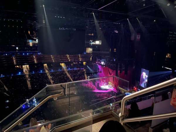 Kia Center, section: 211, row: 10, seat: 2