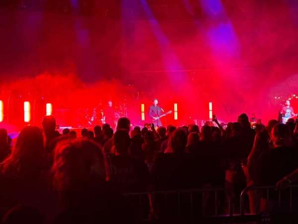 Jones Beach Theater, section: H, row: AA, seat: 5