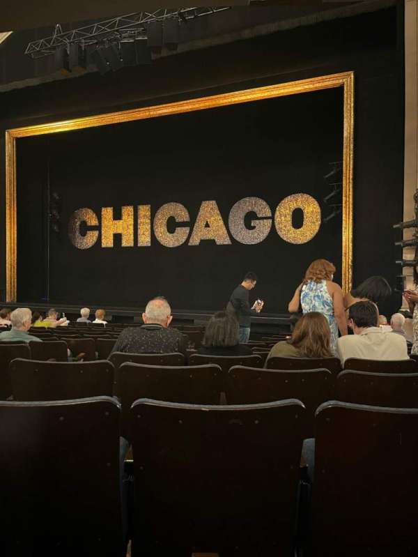 Ambassador Theatre, section: Orchestra R, row: M, seat: 8
