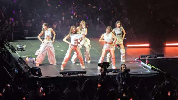 Kia Forum, section: 110, row: 10, seat: 7