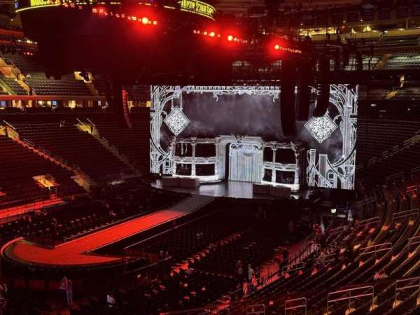 Madison Square Garden, section: 207, row: 2, seat: 12