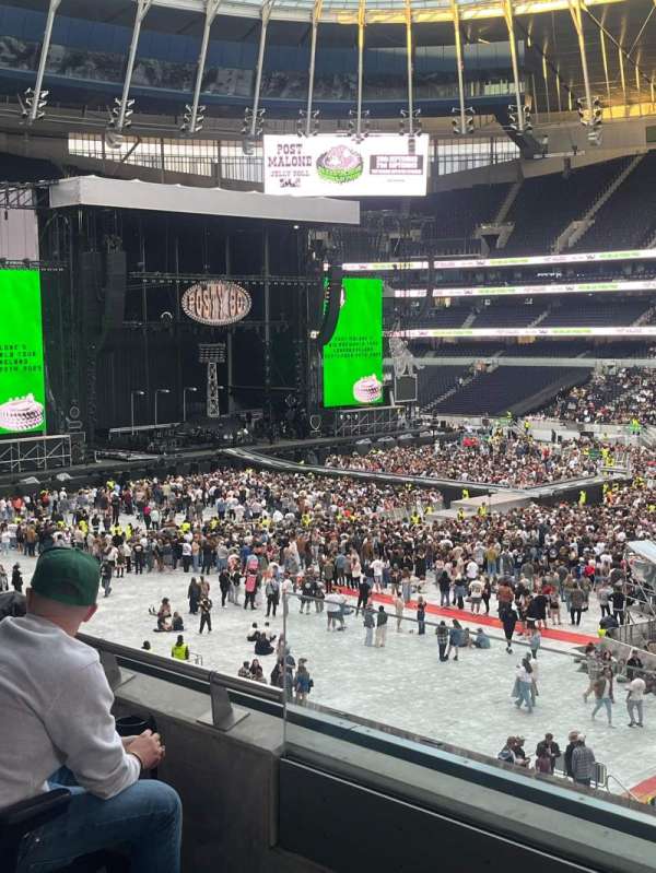 Tottenham Hotspur Stadium, section: Suite 302, row: 3, seat: 24