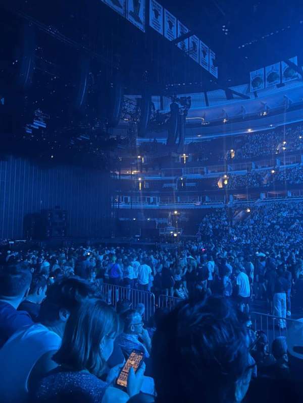 United Center, section: 112, row: 6, seat: 3