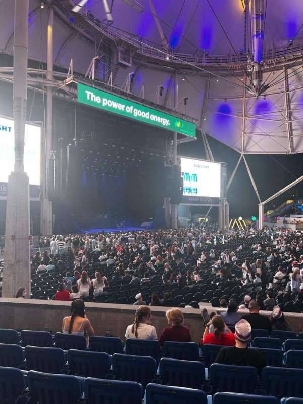 Hartford Healthcare Amphitheatre, section: 207, row: CC, seat: 12