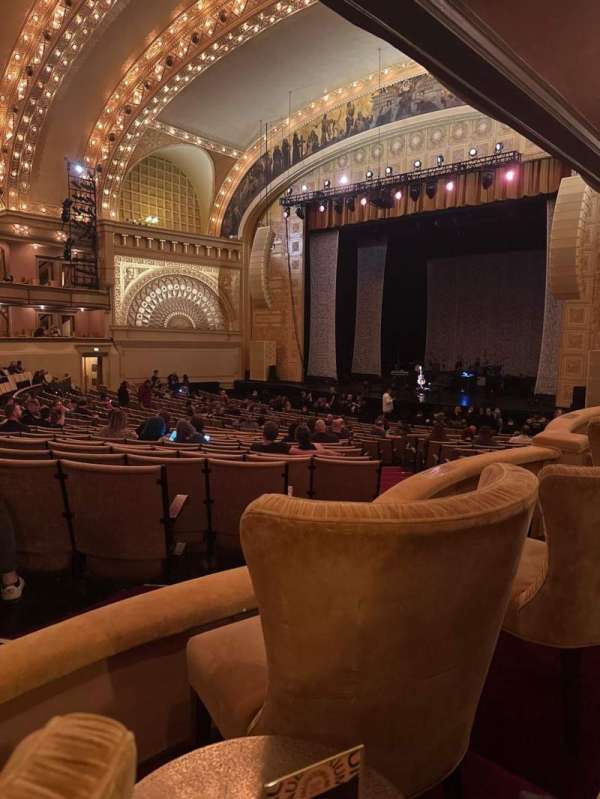 Auditorium Theatre, section: LBOX 8, row: 2, seat: 3