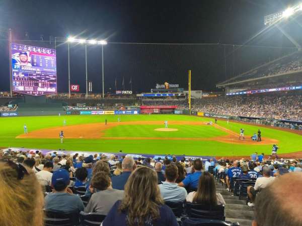 Kauffman Stadium, section: 122, row: V, seat: 8