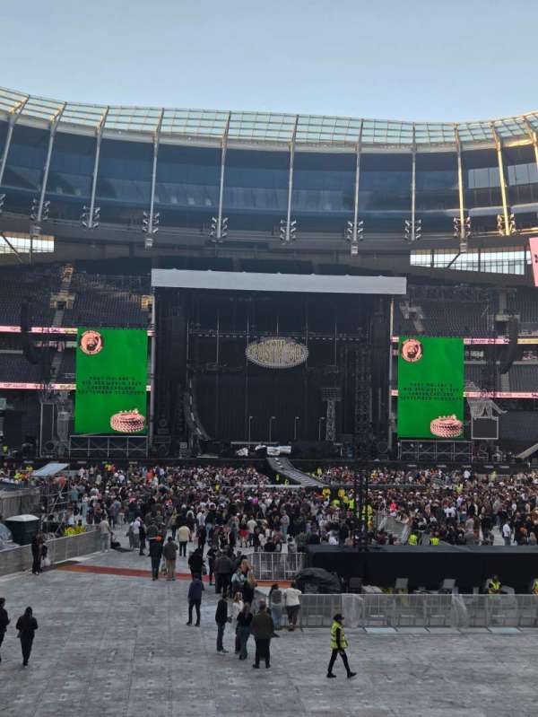 Tottenham Hotspur Stadium, section: 256, row: 18, seat: 244