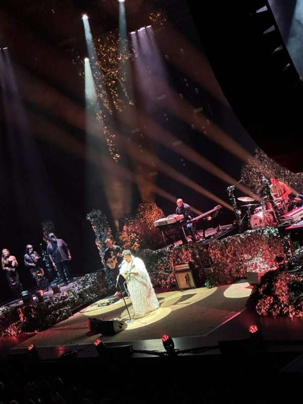 Miller High Life Theatre, section: LowerBoxRT, row: A, seat: 13