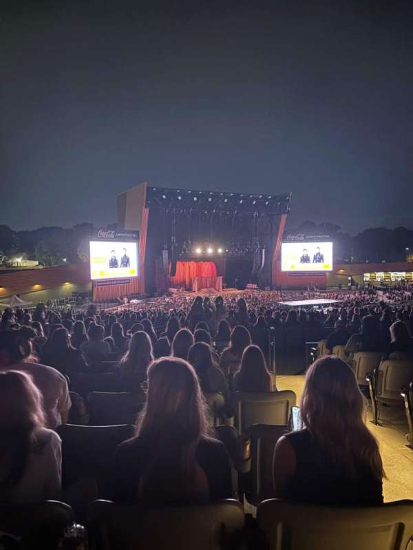 Coca-Cola Amphitheater, section: 211, row: H, seat: 1