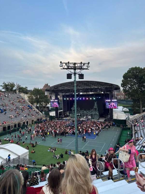 Forest Hills Stadium, section: 402, row: MM, seat: 34