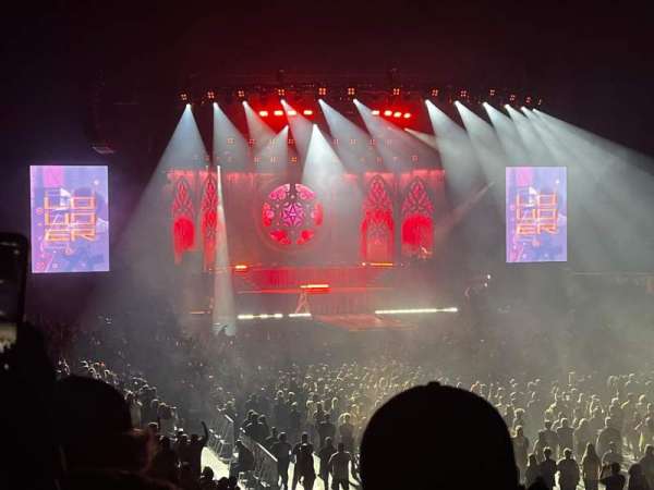 State Farm Arena, section: 115, row: R, seat: 16