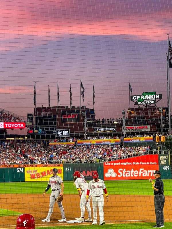 Citizens Bank Park, section: 117, row: 5, seat: 1