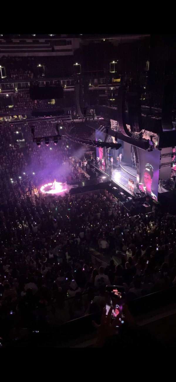 United Center, section: 334, row: 2, seat: 15