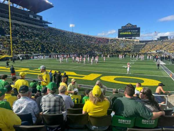 Autzen Stadium, section: 19, row: 9, seat: 4