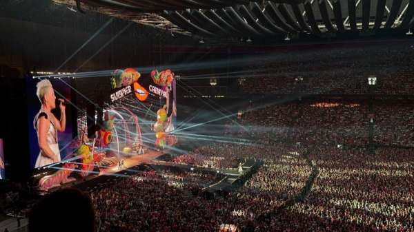 Johan Cruijff ArenA, section: 406, row: 8, seat: 128